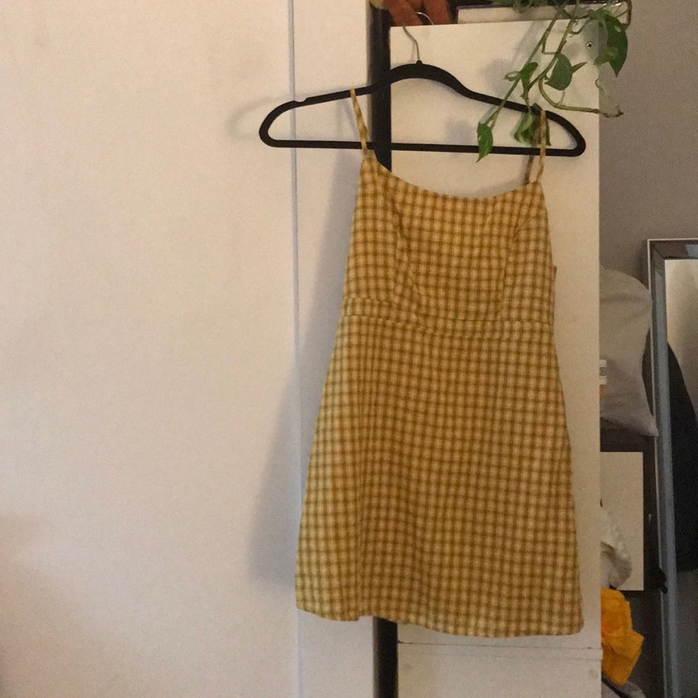 🌻 UO yellow plaid dress